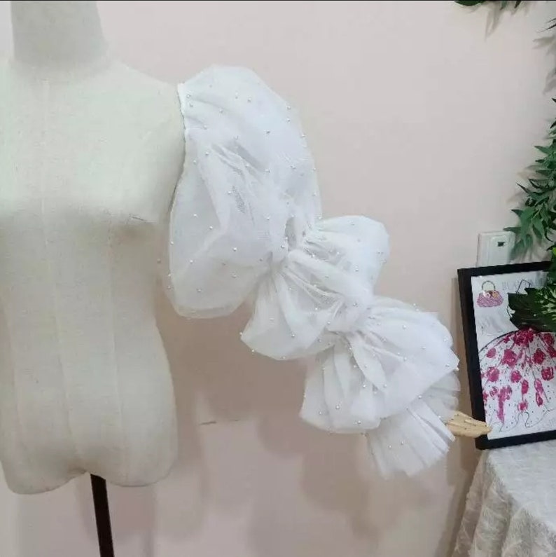 Detached Pearl Beaded Sectioned Puff Sleeves